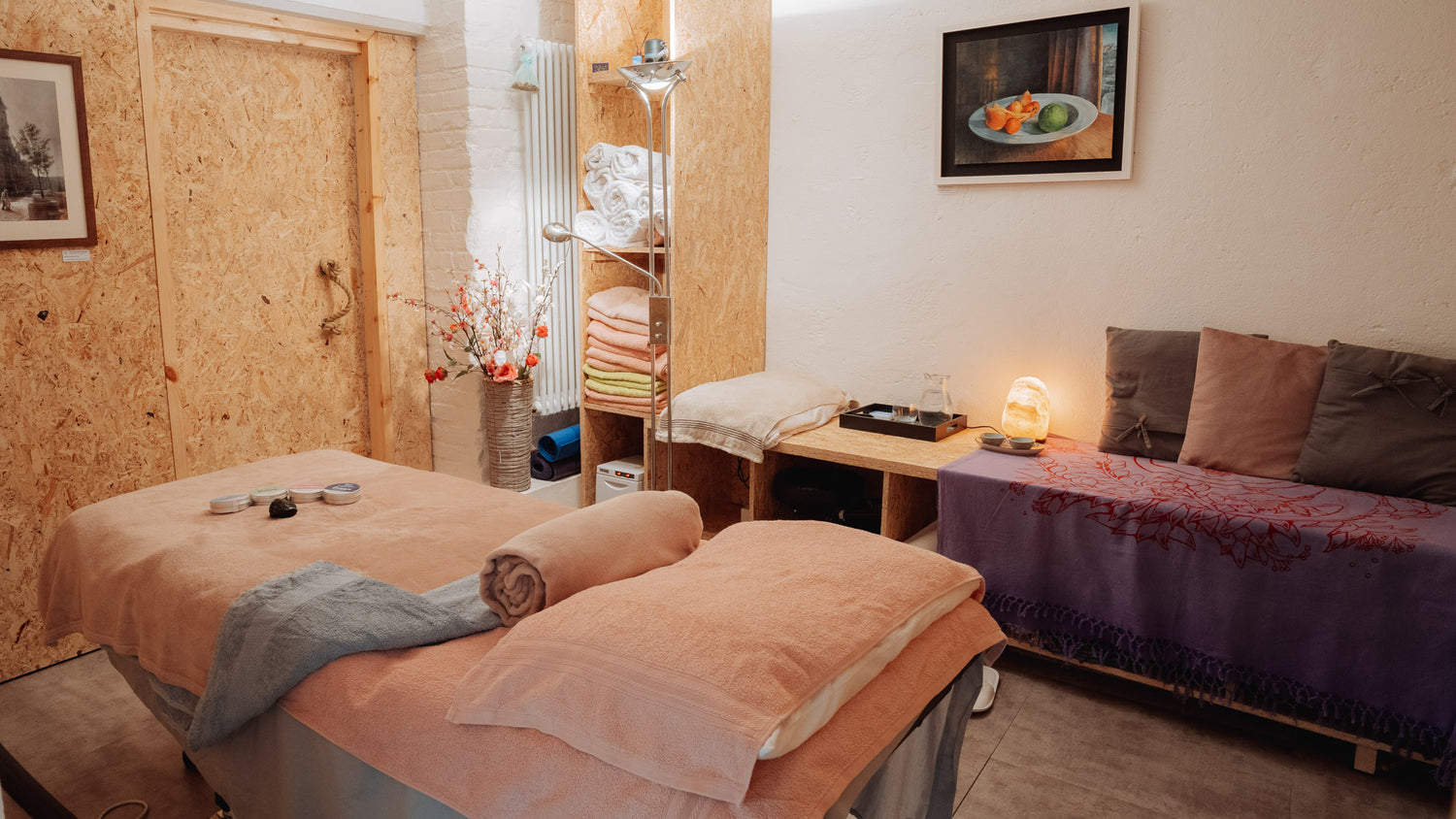 massage therapy room with table